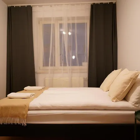 Apartman 3 Bedroom 2 Free Parking Spots By Beat Krakkó