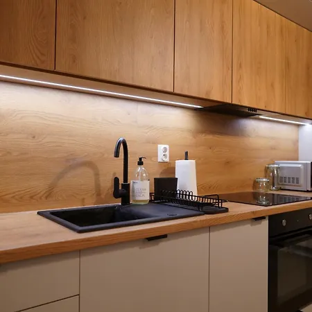 Apartman 3 Bedroom 2 Free Parking Spots By Beat